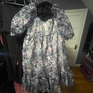 Floral puff dress